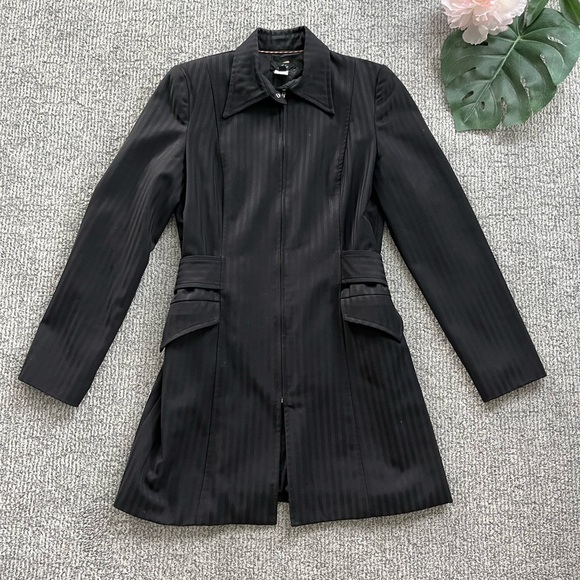 Julia 100% wool Zippered Coat - Picture 2 of 14